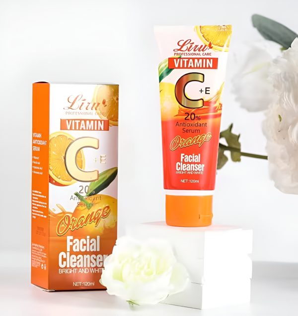 Liru Orange Facial Cleanser Professional Care Vitamin C+E Bright and White 120ml