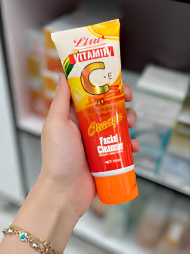 Liru Orange Facial Cleanser Professional Care Vitamin C+E Bright and White 120ml